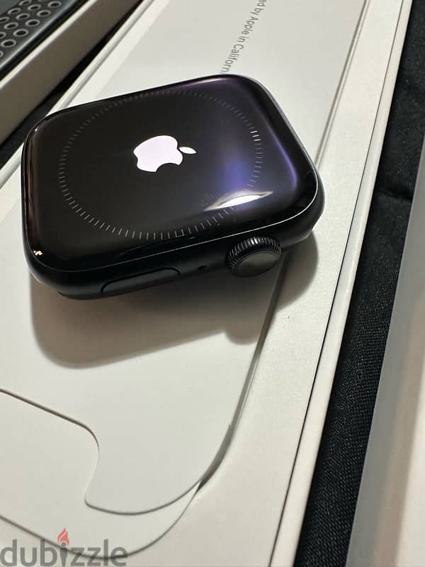 Apple Watch Series 8 (45mm) 3