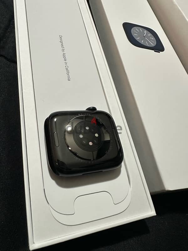 Apple Watch Series 8 (45mm) 5