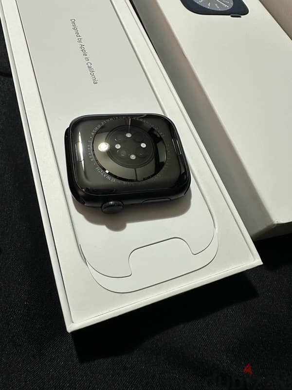 Apple Watch Series 8 (45mm) 6