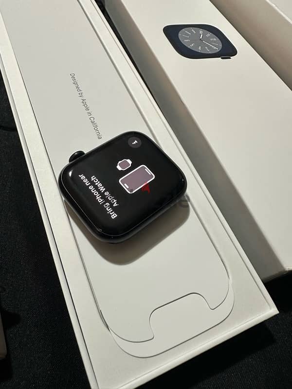 Apple Watch Series 8 (45mm) 7