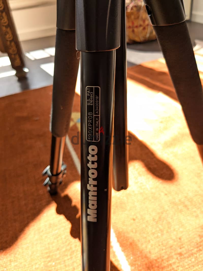 Manfrotto 190 Aluminium 3-Section Tripod and XPRoB ترايبود مانفروتوا 7