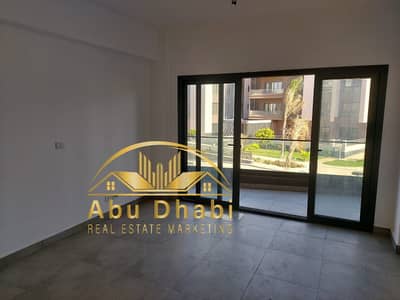 For rent in the most upscale phases of Madinaty  of ​​100 m, main street view Company finishing, excellent condition "first re