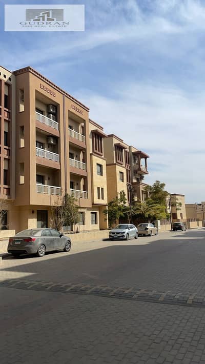 For Sale – Ready-to-Move Apartment   Location: Green 5 Compound, Northern Expansions, October   Details:  Immediate Delivery Prime Location within