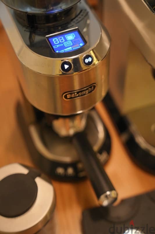 De'Longhi ec685. w + De’Longhi Dedica KG521. M grinder 6