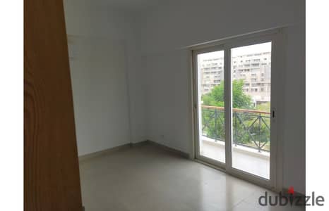 Town House for sale 140m Mountain view i city new cairo