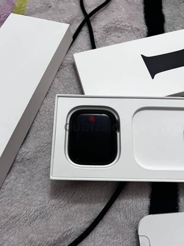 للبيع Apple Watch 4