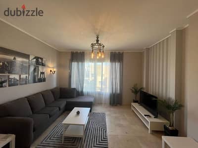 Chic Furnished Studio Apartment in Village Gate compound Palm Hills for sale - beside The AUC فيلدج جيت بالم هيلز كمبوند ستديو مفروش للبيع