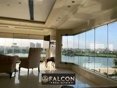 For sale, a furnished apartment with appliances and air conditioners, overlooking the Nile directly, with a panoramic view, Redy o move y, fully