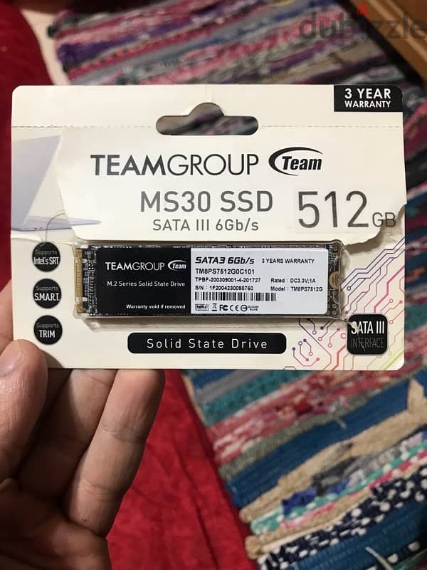 هارد M2 NVME 512 GB و ٢ رام DDR4 8GB 1