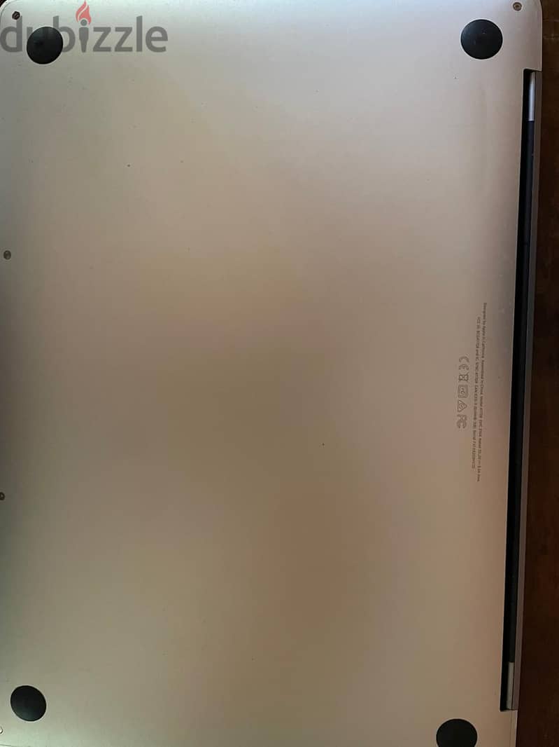 MACBOOK PRO 2017 13" inch 3