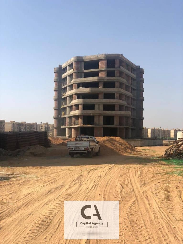 Apartment for sale with full finishing and get a 30% discount and a 5% down payment in Bloom Fields Compound directly in front of Madinaty for a limit 0