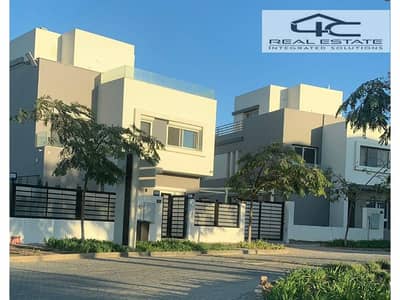 Twin house 280m for sale in a prime location ready to move ready for inspection, and the price includes maintenance and the club