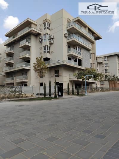 apartment  for  sale  3bed in  Mountain  View  installment over 6 years  new cairo  view on landscape  in the best location in 5th settlement