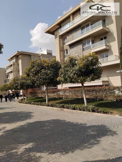 apartment for sale 165m mountain view new cairo  READY TO MOVE with installment over 4 years view on landscape in the best location in 5th settlement