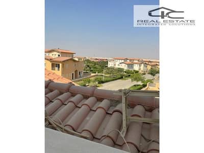 Villa Townhouse for sale  with installment 208m in Hyde Park new cairo  READY  TO  MOVE  view on  landscape in the best location in  5th settlement