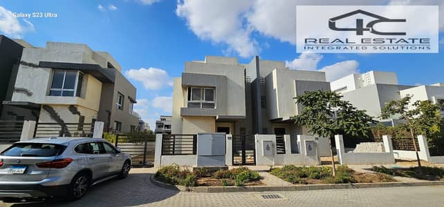 Twin house 376 m for sale in Best Location at the lowest price in the market in Hyde Park, a residential compound in Fifth Settlement