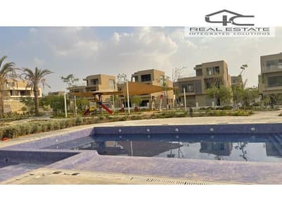 Villa Townhouse corner for sale  4toilet  in palm hills new cairo  with  installment  view on landscape in  the  best location in  5th  settlement