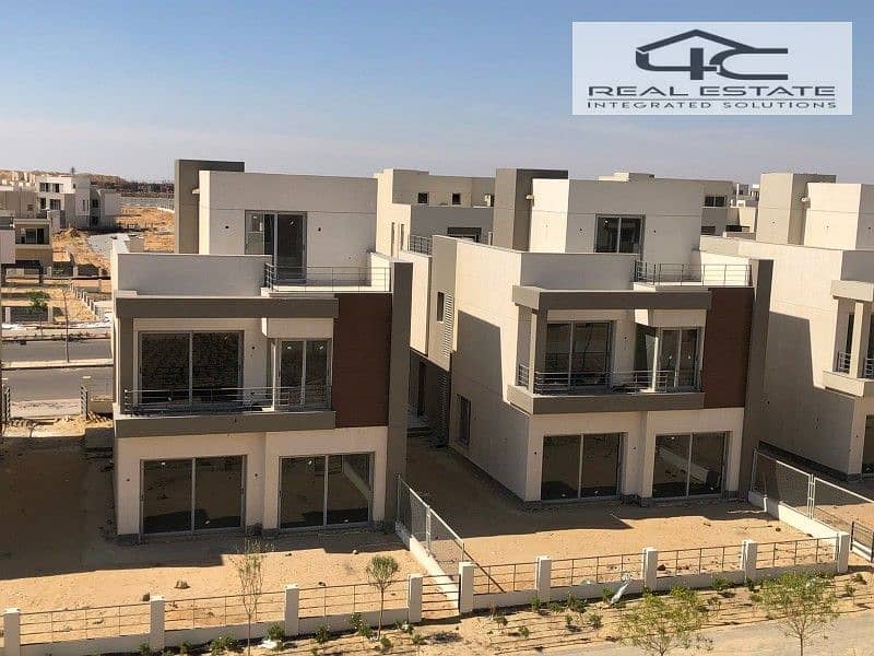 Stand alone villa Type( M ) for sale in Prime Location highest elevation in compound in Palm Hills New Cairo 0