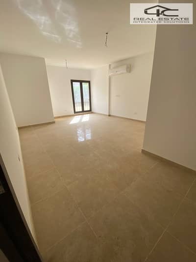 Apartment 122m with garden 100m ready to move fully finished with ac/s and dressing in prime location and the first residence in Fifth Square Compound