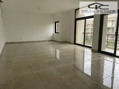 Ready to move apartment 195 m 3 bedroom fully finished with Ac. s for sale with under price market in fifth square compound new cairo