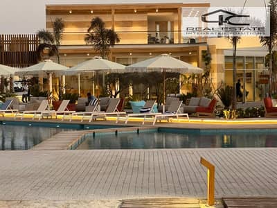 town house for sale in Seashore Hyde Park 202m,fully finished, with installments, view on the sea, in north coast - Ras Al-Hikma