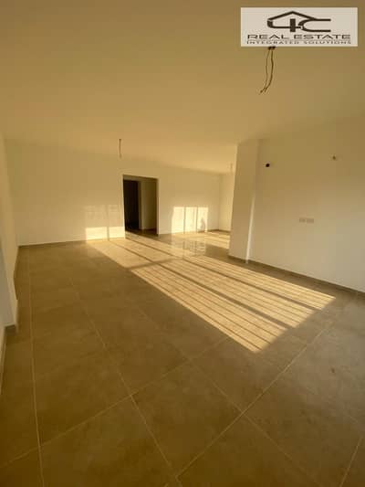 Apartment 130 m 2 bedroom fully finished with Ac. s with  prime view for sale with down payment and instalment in fifth square compound new cairo