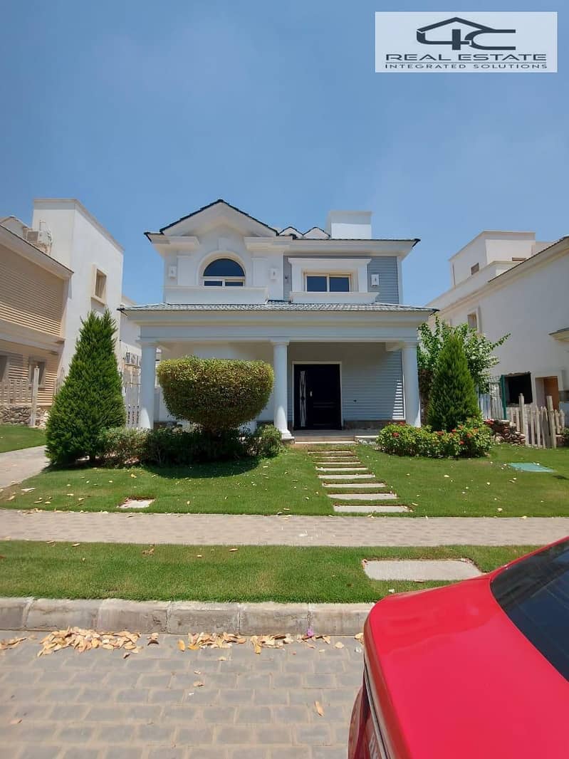 Town House Middle 210 m for sale in  Mountain View1.1 compound new cairo with down payment and instalment delivery 2026 0