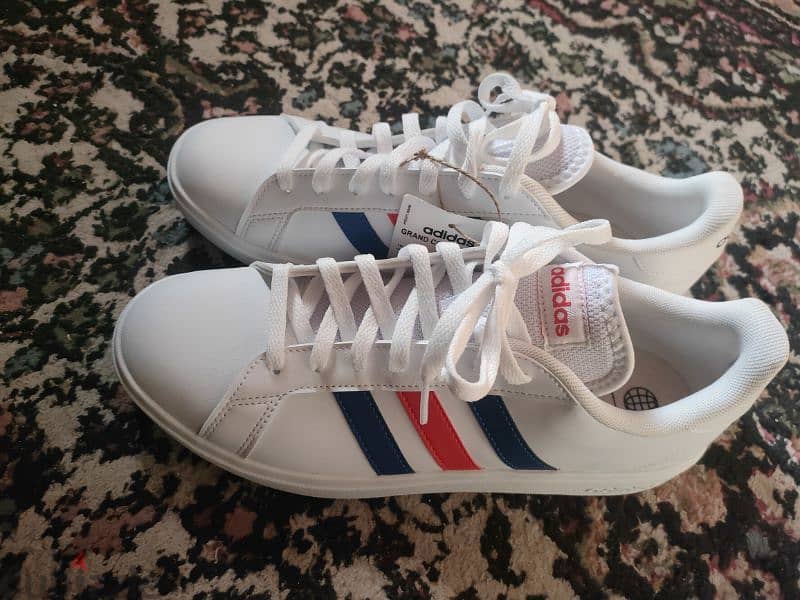 addidas original white new shoes size 44 2