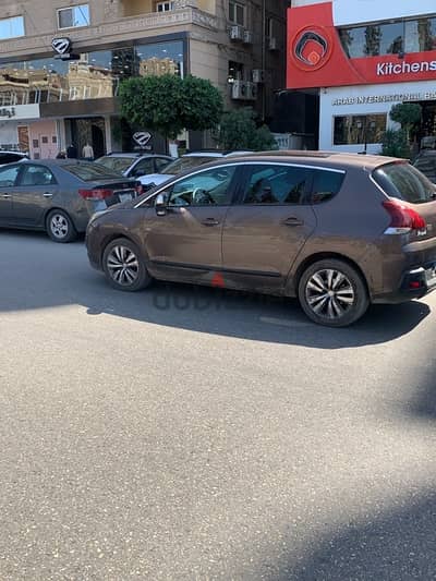 Peugeot 3008 2015 بيجو ٣٠٠٨ موديل ٢٠١٥ اعلي فئه دهان فابريكا بره وجوه