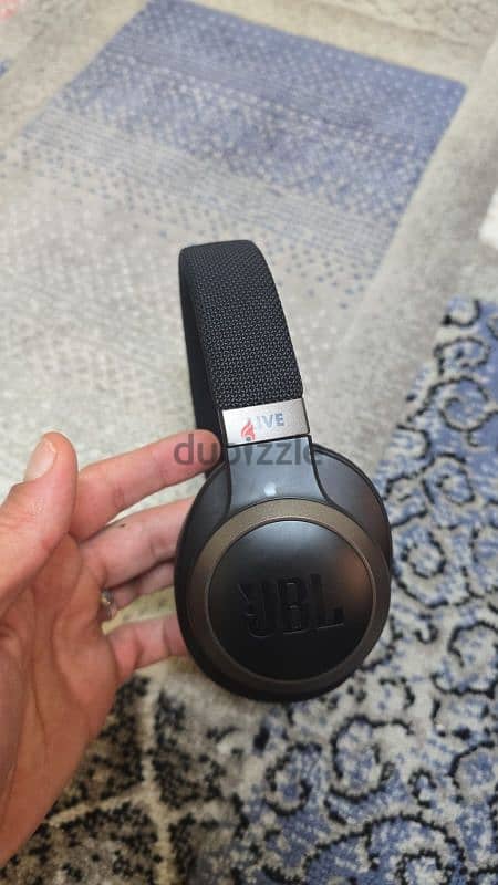 Jbl live 660NC 4