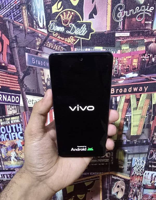 Vivo V27e كسر زيرو حرفيًا 1