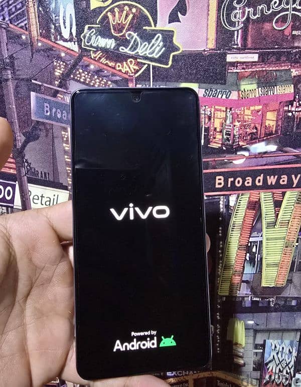 Vivo V27e كسر زيرو حرفيًا 4