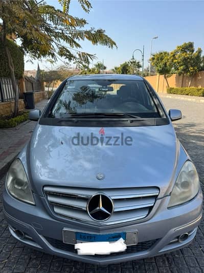 Mercedes-Benz B160 2011