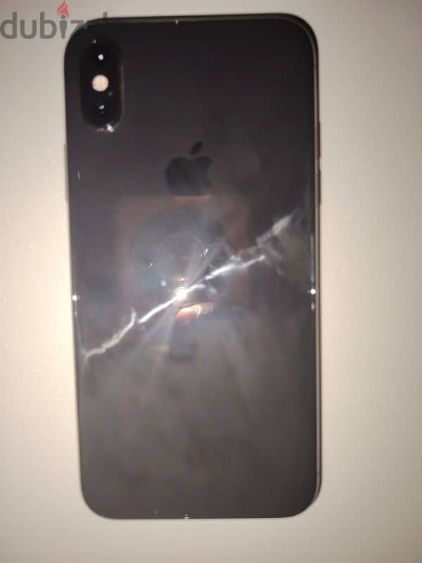 iPhone xs like new 0