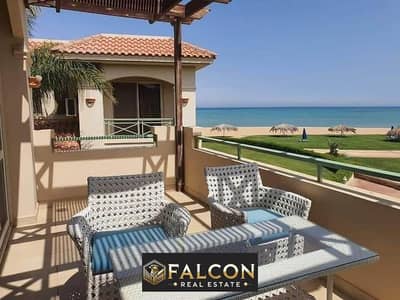 First row chalet on the lagoon, ready to move in La Vista 6 Village, Ain Sokhna, fully finished and with payment systems up to 3 years