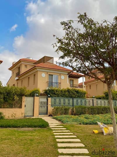 Townhouse villa ready for immediate viewing for sale in Hyde Park next to Palm Hills in a strategic location next to Al Gezira Club