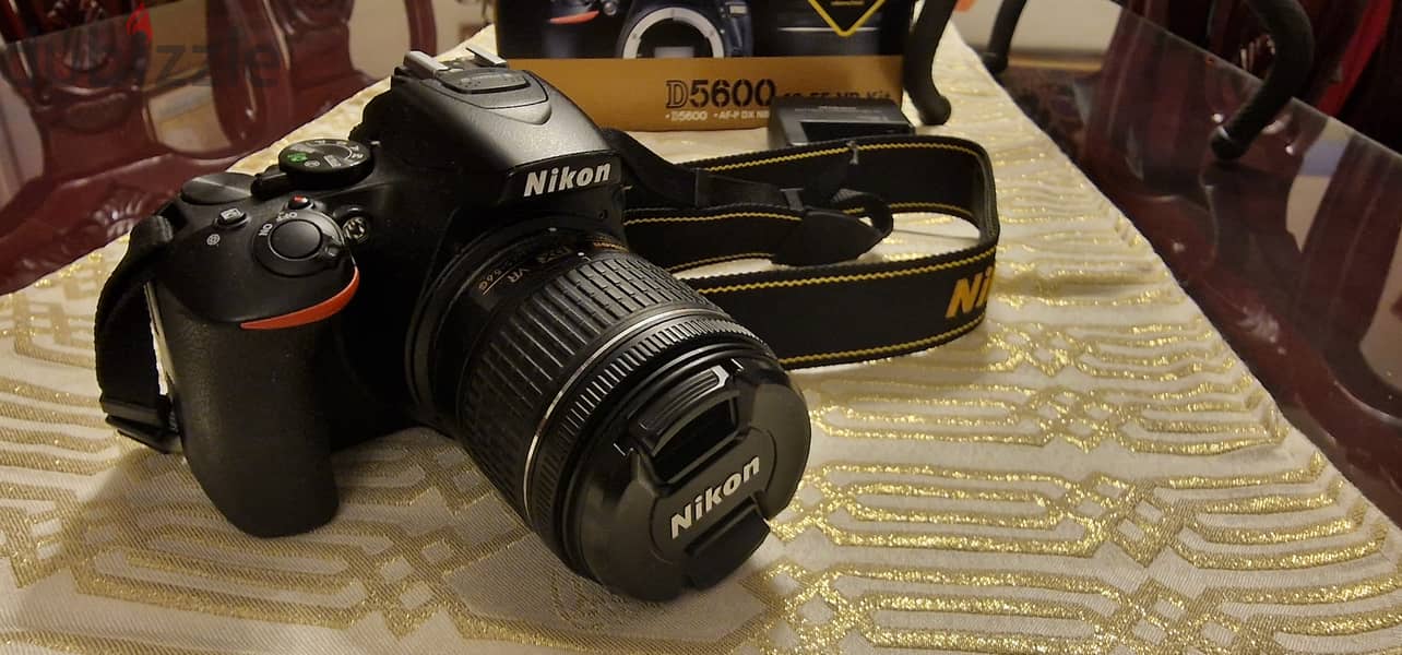 LIike new !! Nikon D5600 كالجديدة 6