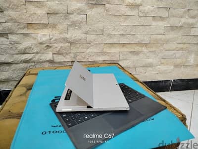 microsoft surface pro 4 Core i5 6th Ram 8 Hard 256