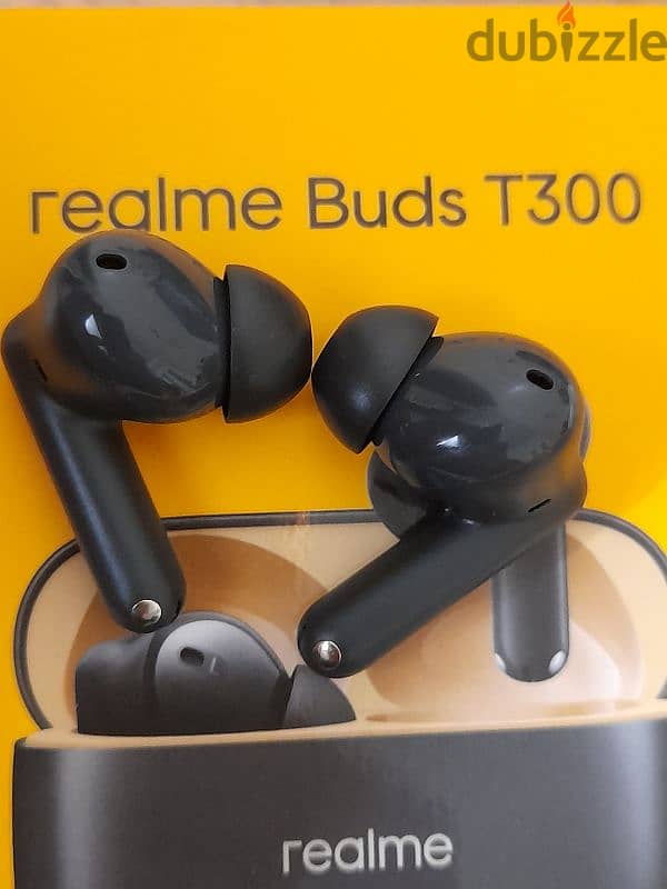 ايربودز ريلمى realme t300 3