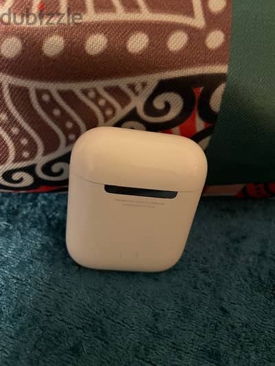 AirPods 2 ابل اصلي حاله ممتازه ناحيه يمين فقط