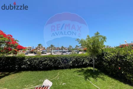 Ground chalet with garden for sale (Marina 4) 165 m