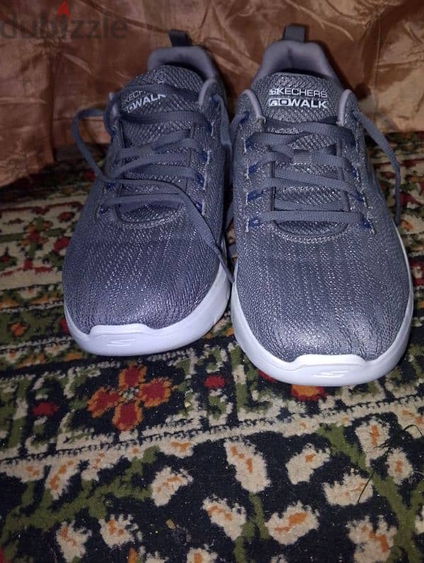 SKECHERS. GO. WOLK. . Siz. . 44 1