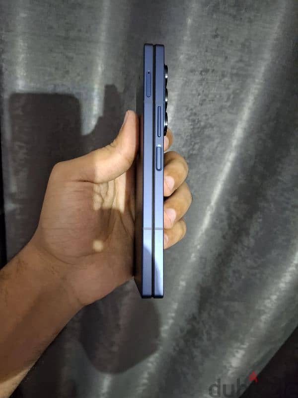 Samsung Z Fold 6 256/12 كسر زيرو 8