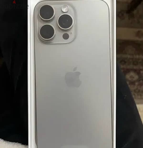 iPhone 15 pro maxبطارية ١٠٠ في ١٠٠ 1