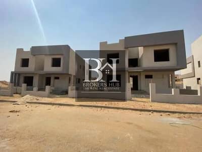 Twin house ultra modern finishing Special location  in Compound Grand Heights, 6 October for sale