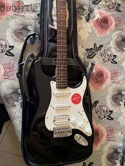 Electric guitar squier by fender