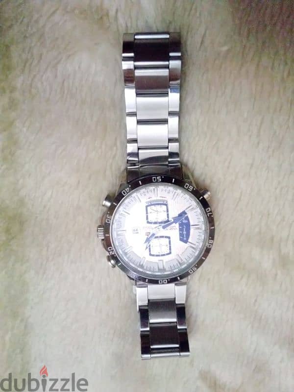 ساعة CASIO EDIFICE 12