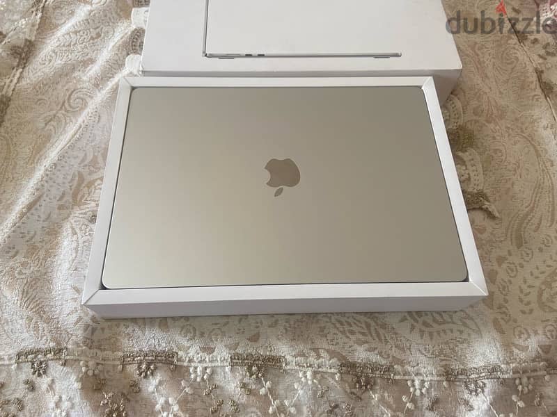 Macbook Air M2 15 Inch 512GB جديد تماما بدون ولا خدش بكل حاجته 2