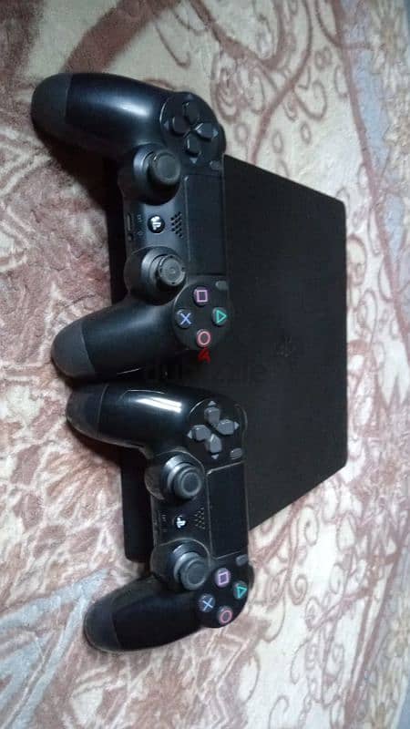 ps4 slim 3