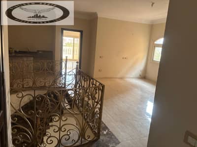 Duplex for rent in Al-Yasmeen Compound, near the 90th Street and Petro Sport Club With a private entrance Ultra super lux finishing